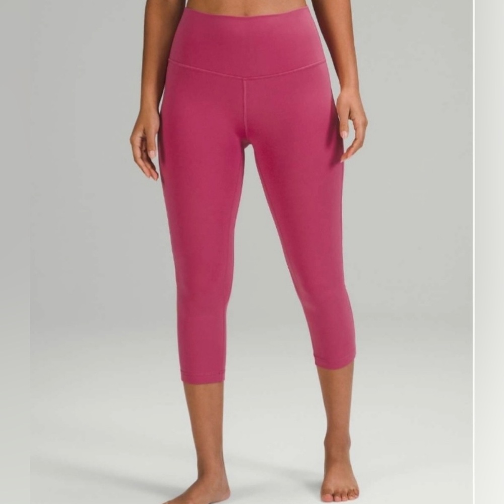 *SOLD* Lululemon align crop